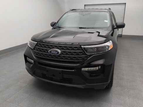 Used 2021 Ford Explorer XLT w/ Equipment Group 202A RWD image 15