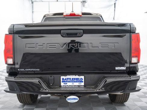 Used 2025 Chevrolet Colorado Trail Boss AWD/4WD image 6