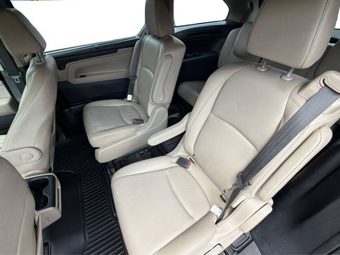 Used 2018 Honda Odyssey EX-L image 10