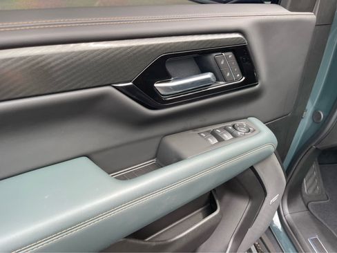 Used 2026 GMC Yukon AT4 w/ AT4 Premium Plus Package AWD/4WD image 11