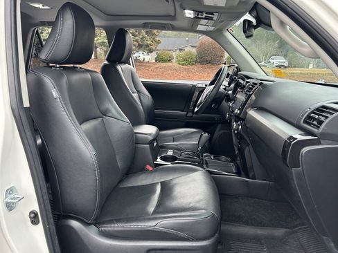 Used 2021 Toyota 4Runner Nightshade image 46