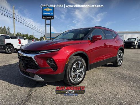 Used 2024 Chevrolet Blazer LT w/ Sound & Technology Package AWD/4WD image 1