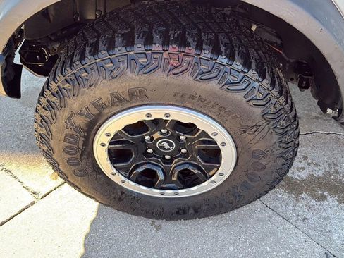 Used 2022 Ford Bronco Badlands w/ Sasquatch Package image 9