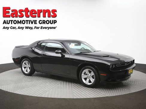 Used 2023 Dodge Challenger SXT image 46