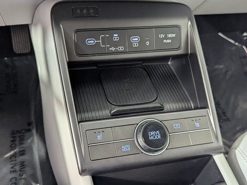 Certified 2025 Hyundai Kona SEL FWD image 23