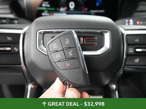 Used 2024 GMC Acadia Elevation image 38
