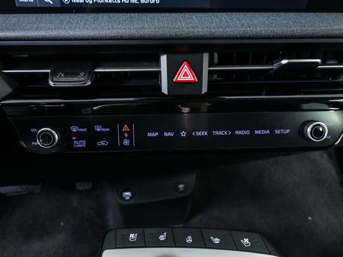 Used 2022 Kia EV6 Wind w/ Wind Technology Package image 18
