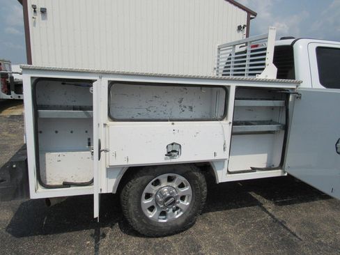 Used 2023 Ford F350 XLT w/ FX4 Off-Road Package AWD/4WD image 21