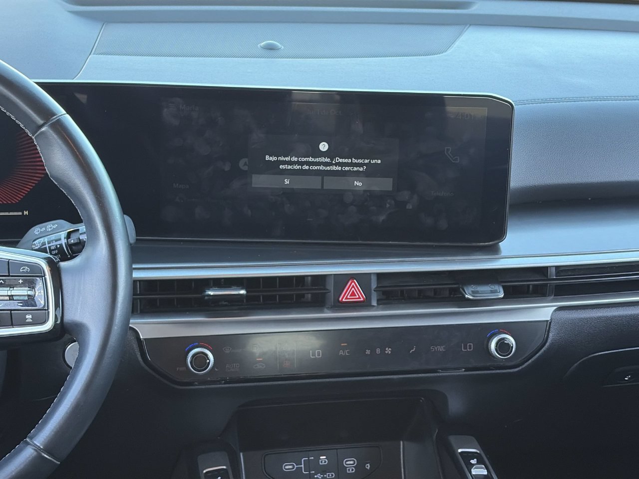 Used 2024 Kia Sorento S FWD image 14