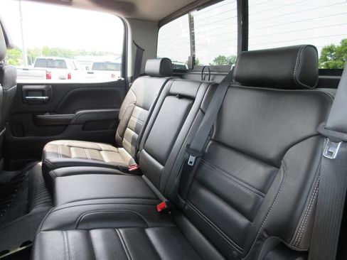 Used 2019 GMC Sierra 2500 Denali w/ Duramax Plus Package AWD/4WD image 25