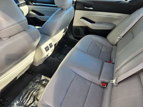 Used 2022 Nissan Altima 2.5 SL image 9