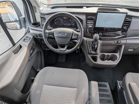 Used 2023 Ford Transit 350 XLT image 32