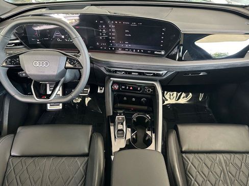 New 2025 Audi SQ5 Premium Plus image 12