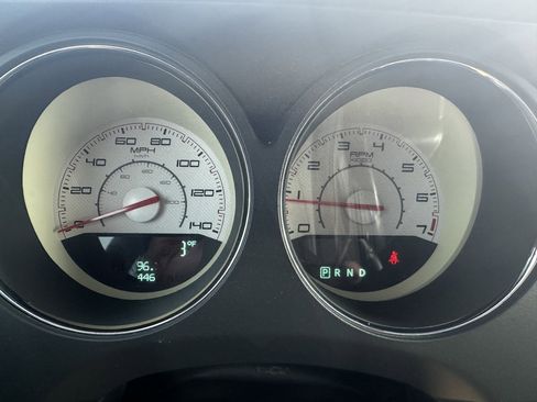 Used 2012 Dodge Challenger SXT image 22