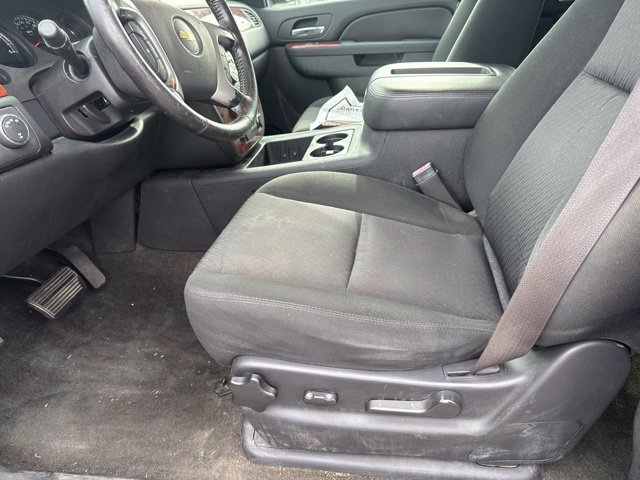 Used 2013 Chevrolet Avalanche LS w/ All-Star Edition AWD/4WD image 15