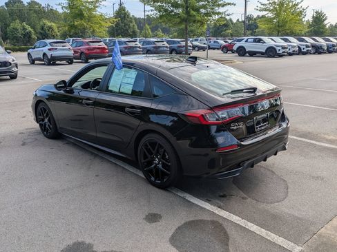 Used 2025 Honda Civic Sport image 6