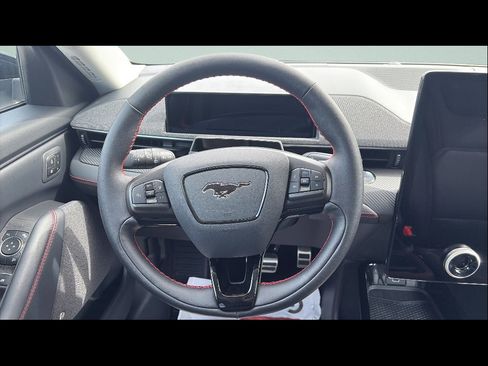 Used 2025 Ford Mustang Mach-E Premium w/ Sport Appearance Package image 18