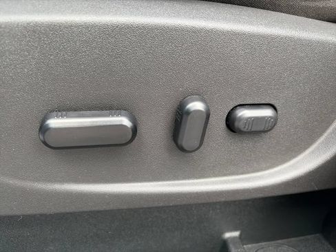 Used 2019 Ford Escape Titanium AWD/4WD image 17