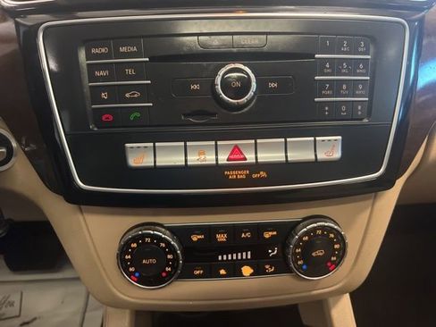 Used 2016 Mercedes-Benz GLE 350 4MATIC w/ Premium Package image 25