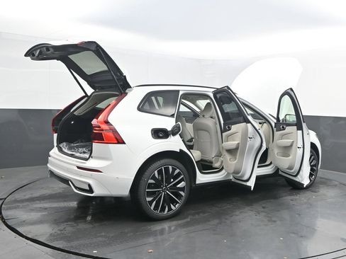 New 2026 Volvo XC60 B5 Ultra w/ Protection Package Premier AWD/4WD image 39