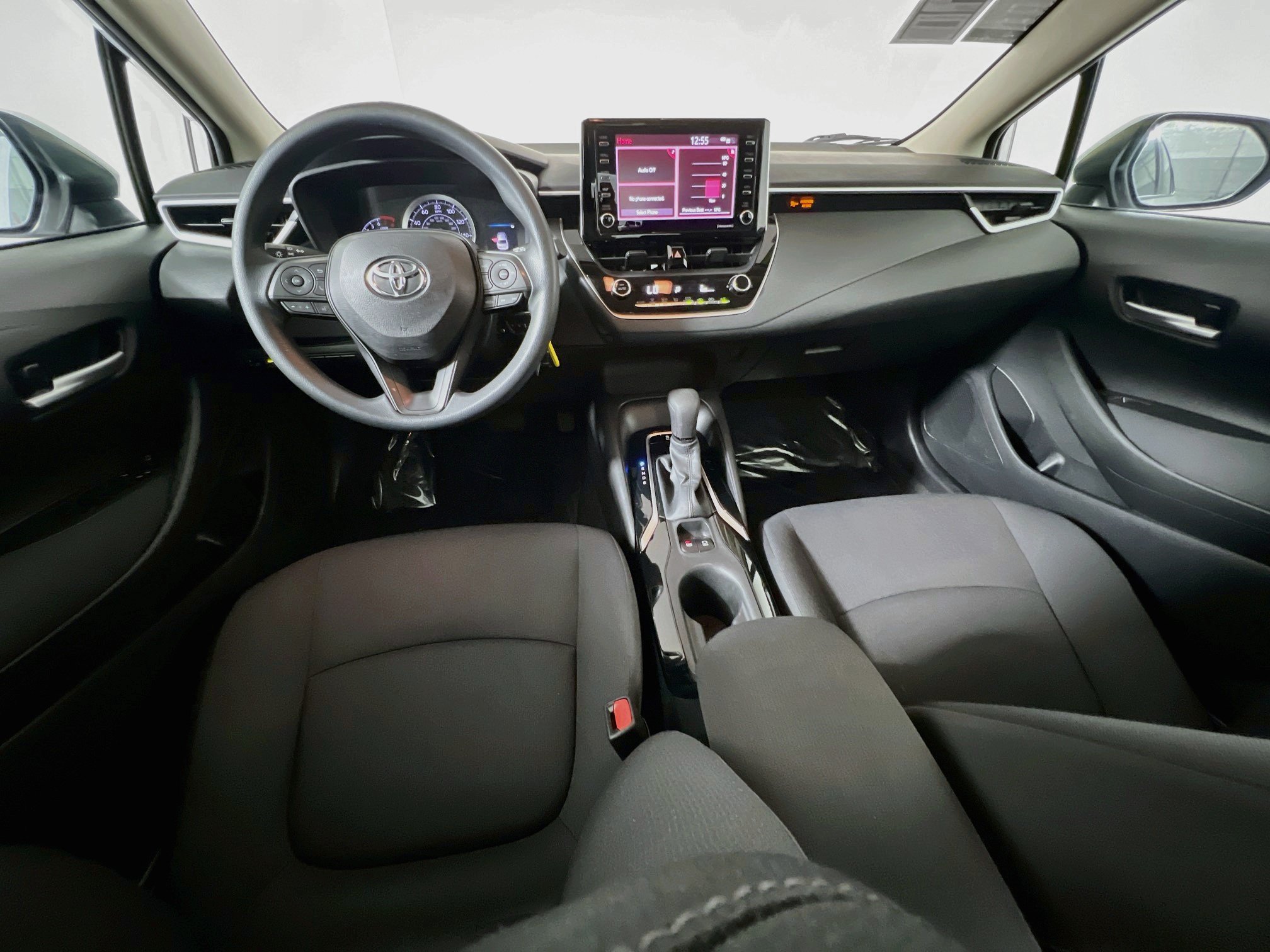 Used 2021 Toyota Corolla LE FWD image 27