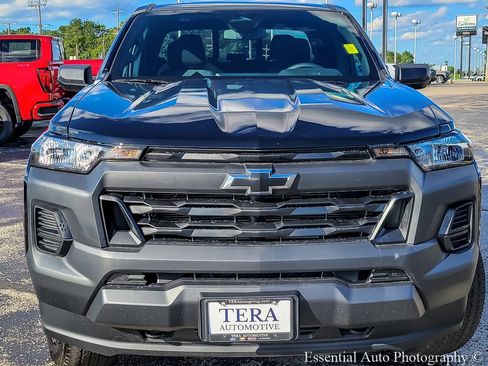 New 2026 Chevrolet Colorado W/T w/ WT Custom Package AWD/4WD image 4