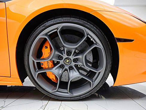 Used 2017 Lamborghini Huracan LP 610-4 AWD/4WD image 54