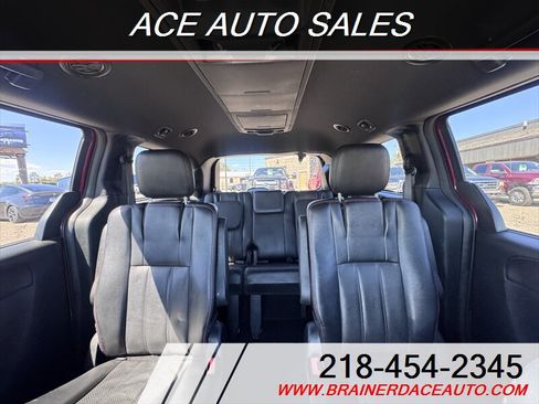 Used 2015 Dodge Grand Caravan R/T FWD image 11