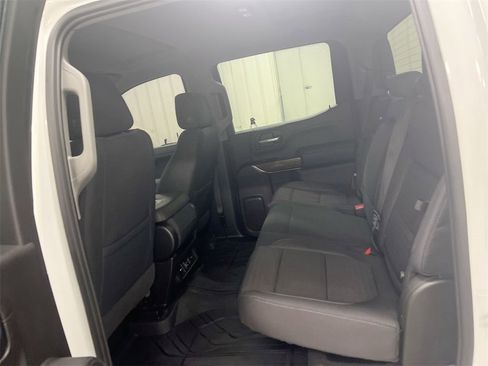 Used 2019 Chevrolet Silverado 1500 RST image 22