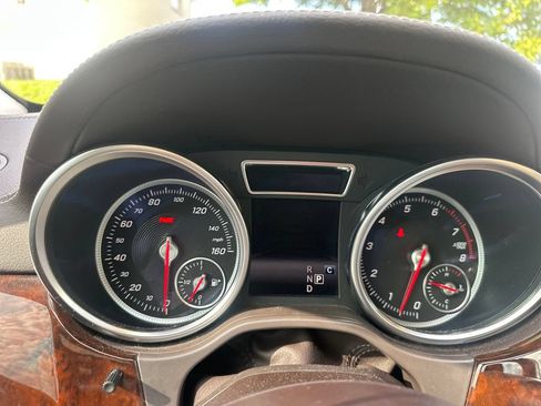 Used 2019 Mercedes-Benz GLS 450 4MATIC image 15