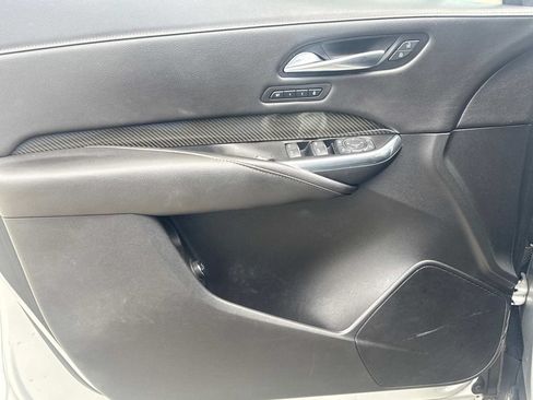Used 2019 Cadillac XT4 Sport FWD image 22