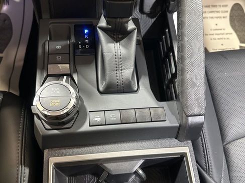 Used 2024 Toyota Tacoma image 31