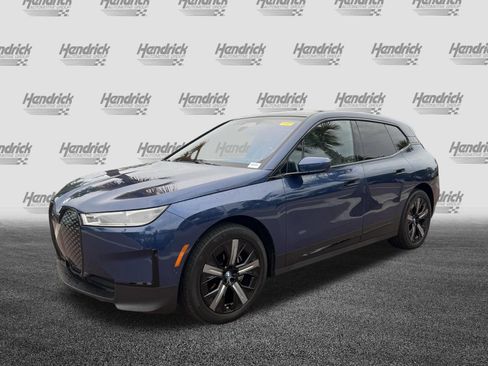 Certified 2024 BMW iX xDrive50 w/ Premium Package AWD/4WD image 5