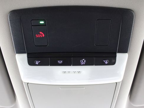 Used 2021 Nissan Rogue SV AWD/4WD image 18