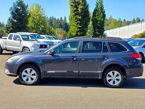 Used 2011 Subaru Outback 2.5i Premium AWD/4WD image 8