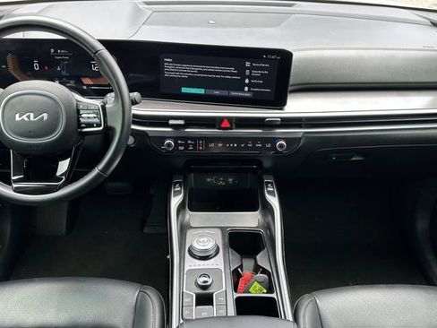 Used 2025 Kia Sorento EX w/ EX Panoramic Sunroof Package FWD image 15