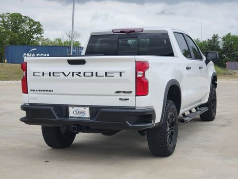 Used 2024 Chevrolet Silverado 1500 ZR2 w/ Technology Package AWD/4WD image 5