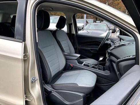Used 2018 Ford Escape S image 8