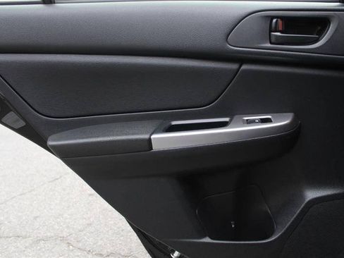Used 2016 Subaru Impreza 2.0i AWD/4WD image 21