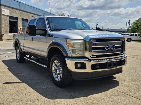 Used 2015 Ford F250 Lariat w/ Lariat Interior Package image 1