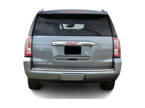 Used 2018 GMC Yukon XL Denali w/ Denali Ultimate Package AWD/4WD image 5