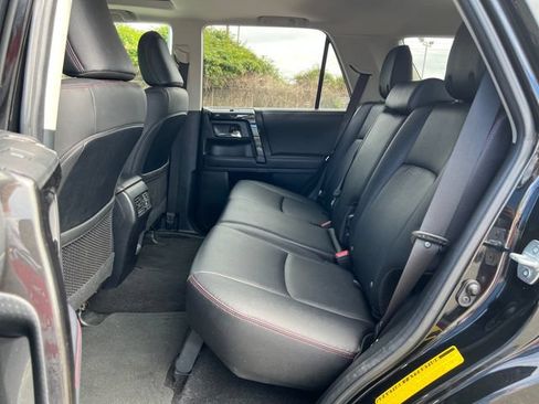 Used 2021 Toyota 4Runner TRD Off-Road Premium w/ Moonroof Package AWD/4WD image 14