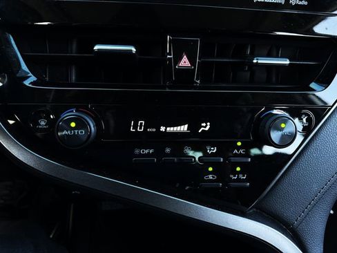 Used 2021 Toyota Camry LE w/ Audio Upgrade Package image 29