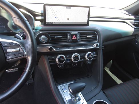 Used 2023 Genesis G70 2.0T w/ Sport Prestige Package RWD image 17