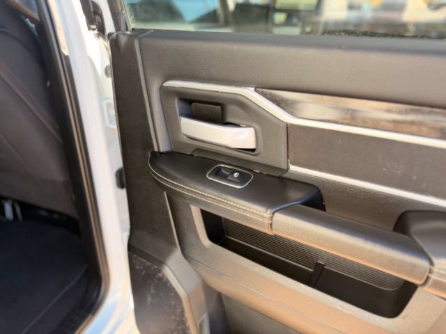 Used 2024 RAM 3500 Big Horn AWD/4WD image 24