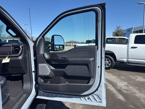 New 2026 Ford F350 Platinum AWD/4WD image 15