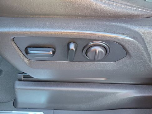 Used 2021 Chevrolet Silverado 1500 LTZ w/ Technology Package image 23