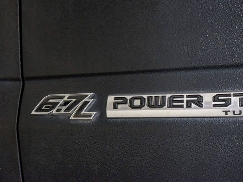 Used 2017 Ford F250 XLT w/ XLT Value Package image 42