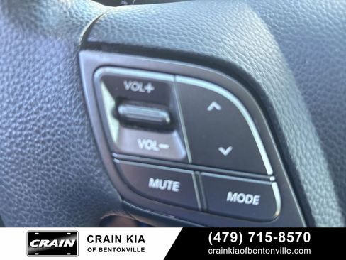 Used 2018 Hyundai Santa Fe SE w/ Cargo Package FWD image 26