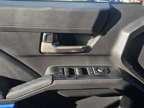 Used 2025 Toyota Tacoma TRD Off-Road w/ TRD Off Road Upgrade Package image 30